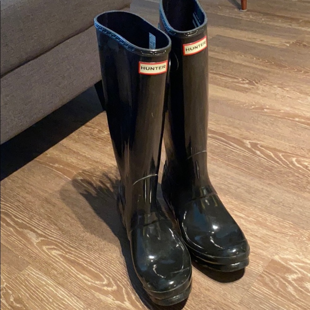 HUNTER tall gloss rain boots